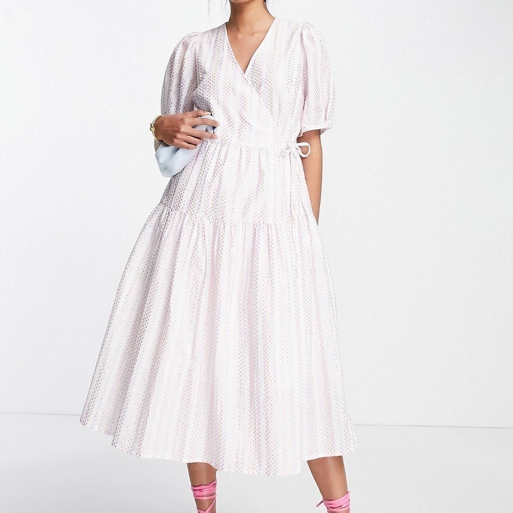 ASOS White Pastel Textured Dots V Neck Wrap Dress Midi Length Size XS Women’s